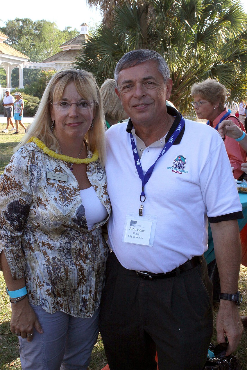 Roxanne Sima and Mayor of Venice John Holice