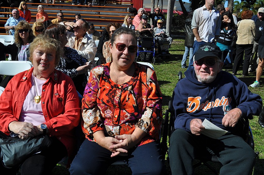 Mary Fritsch and Cindy and Eugene Earl