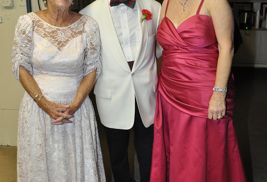 Your Observer Photo Phyllis Lewis, Bill Corliss and Joan Gagnon