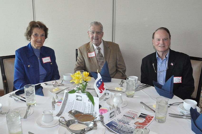 Lorena and Harvey Noyes with Len Glaser