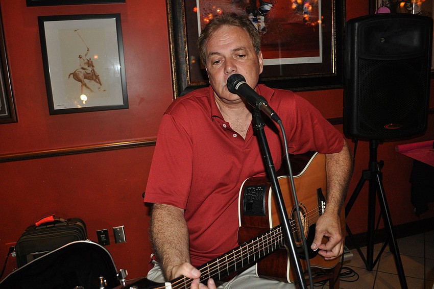 Pete Messina provided live entertainment.