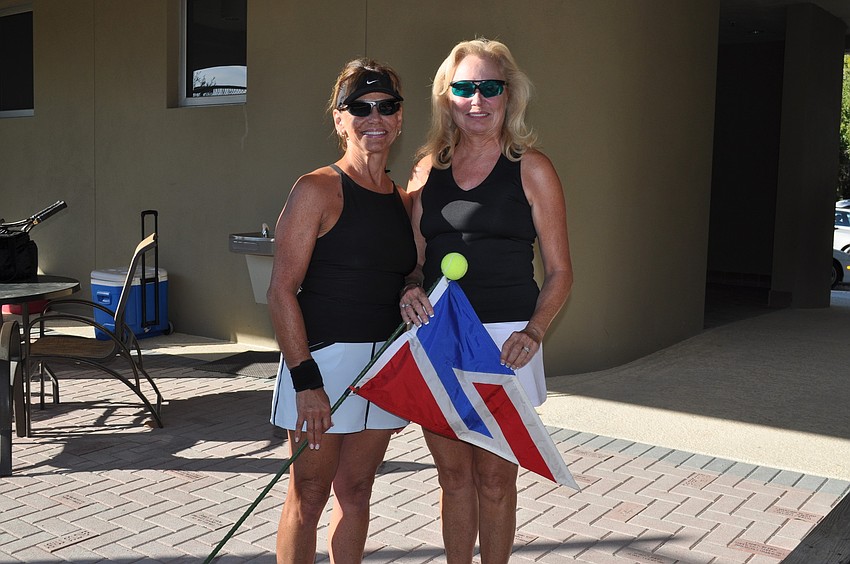 Event coordinators Susan Singer and Gloria Lipscomb