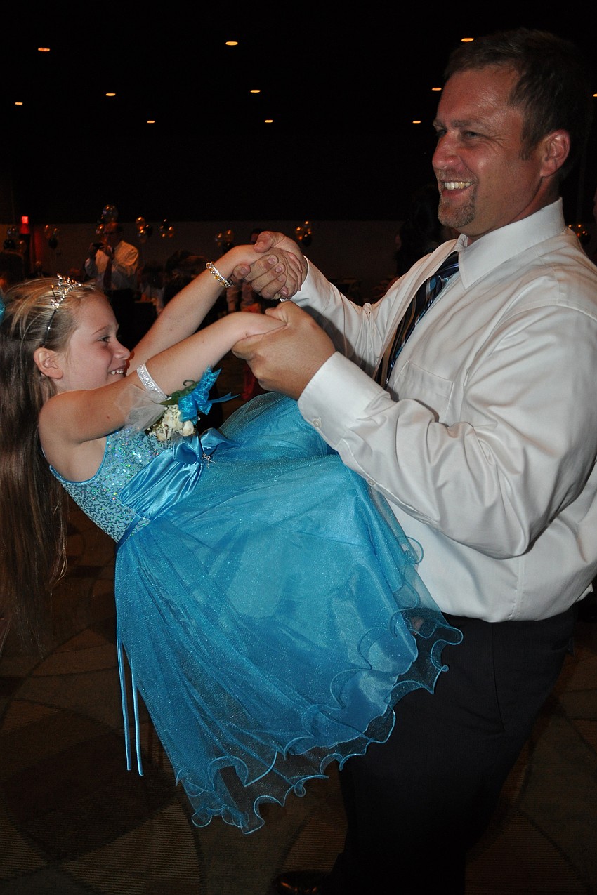 Hannah and Vick Keen danced the night away.