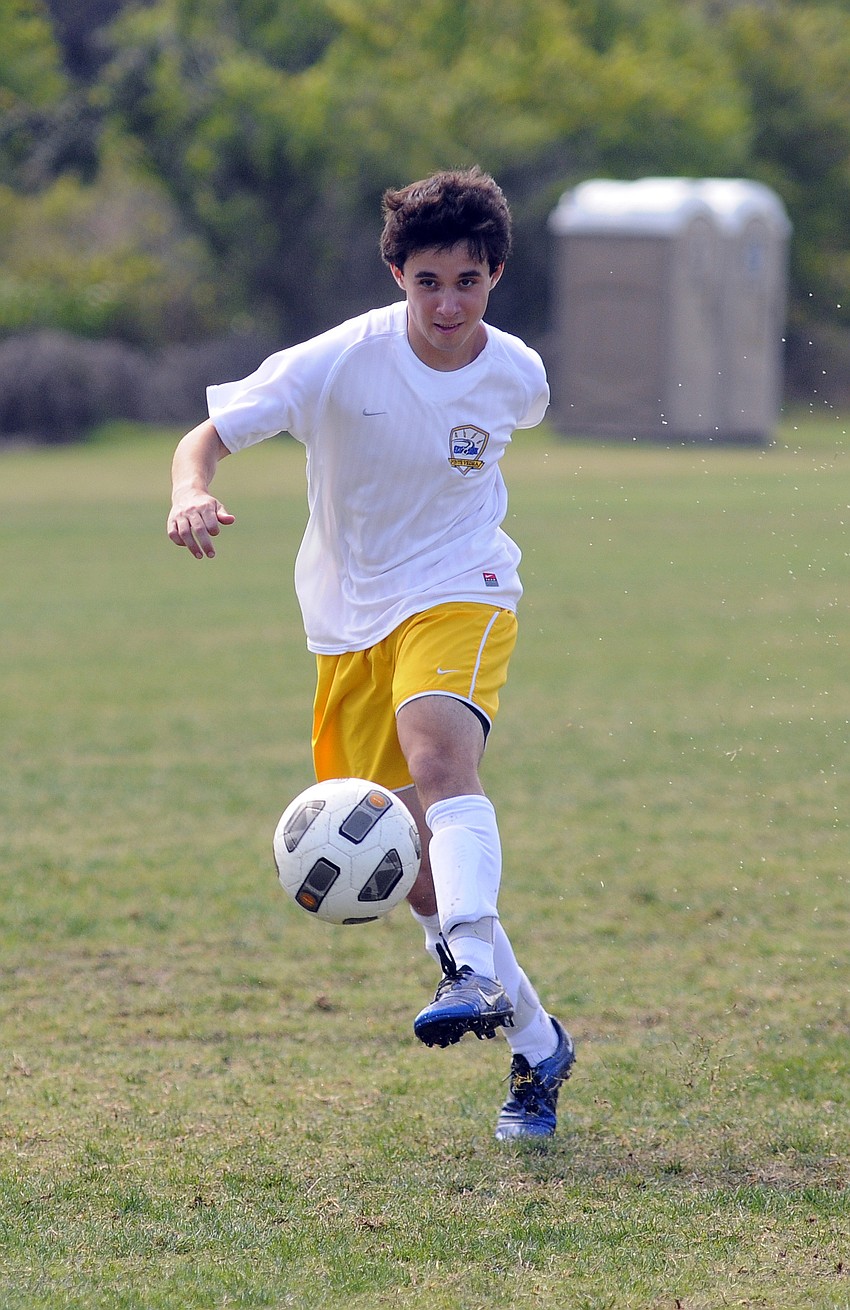 Pontevedra Storm forward Liam Leahy warms up before the start of his teamâ€™s match.