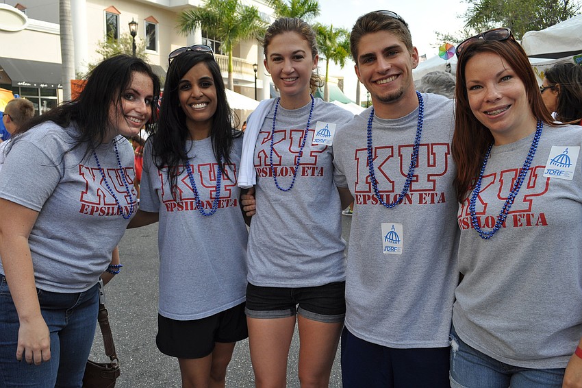 Amanda Merino, Natasha Patel, Karisa Cicchella, Robert Pedicone and Jennifer Smith represented the Lake Erie College of Osteopathic Medicineâ€™s School of Pharmacy.