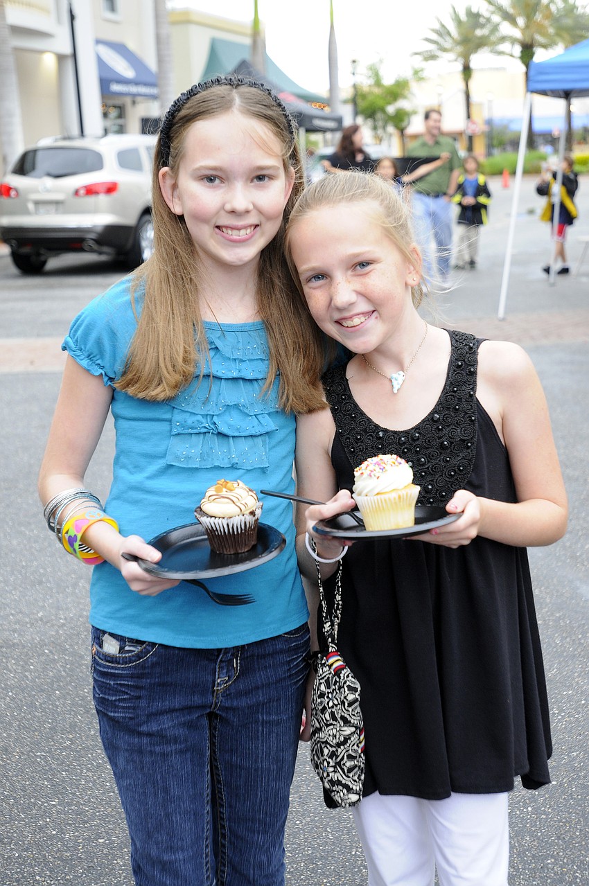 Thirteen-year-old Adamson and her younger sister Lily, 10, couldnâ€™t wait to dig into their cupcakes.