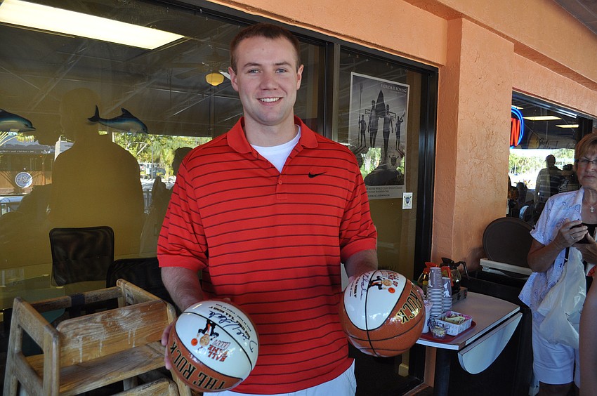Michael Fear waits to meet Dick Vitale.