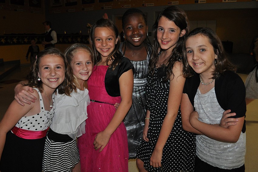 Kaitlin Yawn, Bailey Scott, Giana Bologna, Rayona Beckford, Mackenzie Ramalho and Jessie Dyson had fun together.