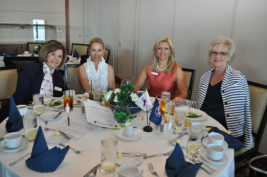 Patty Bruner, Joan Engelbach, Inna Snyder and Willa Saalwaechter