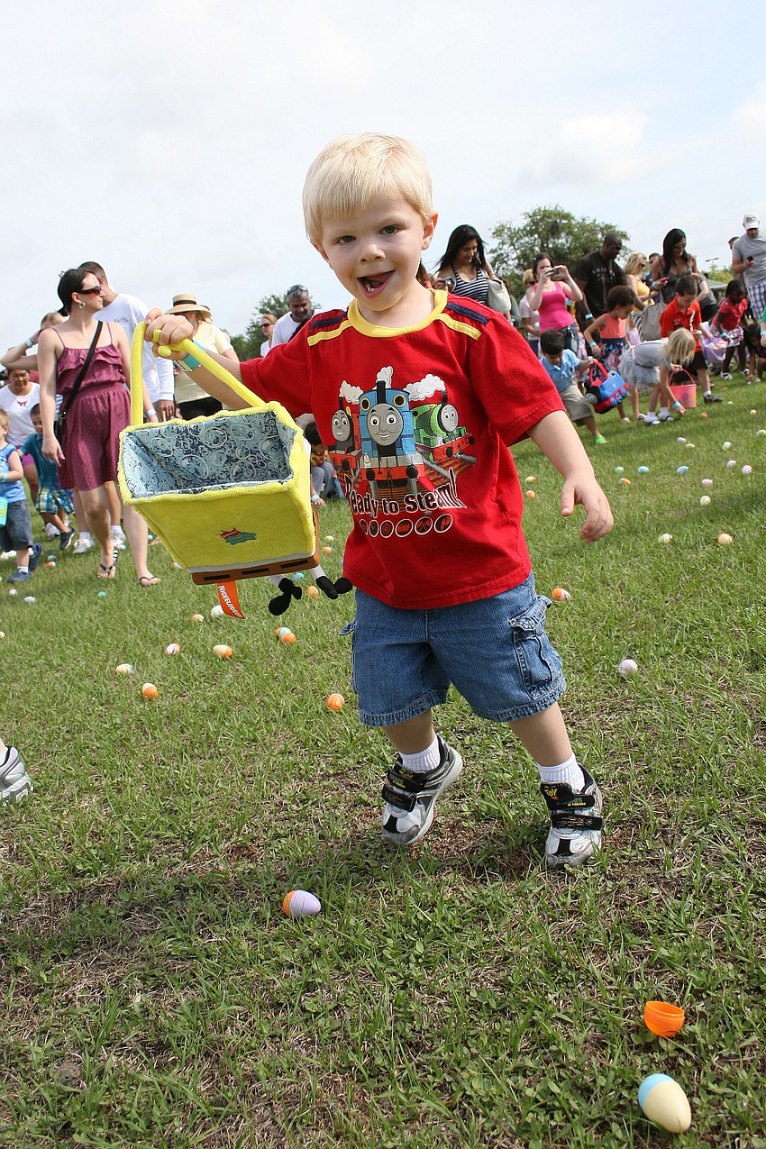 The hunt was divided by age group to give all hunters a chance to fill their baskets.