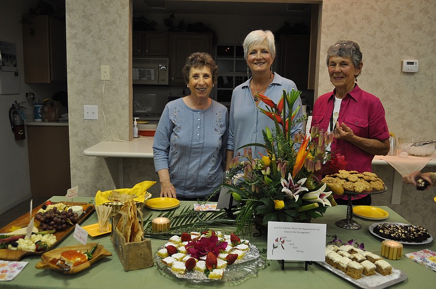 Alice Blueglass, Pam DeFratus and Jane Boehme