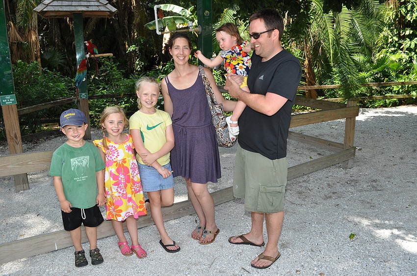 Joey, Emma, Kate, Rachel, Meghan and Pete DeLuca