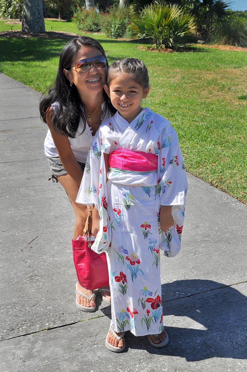 Kanae Langedyk and Juna, 7