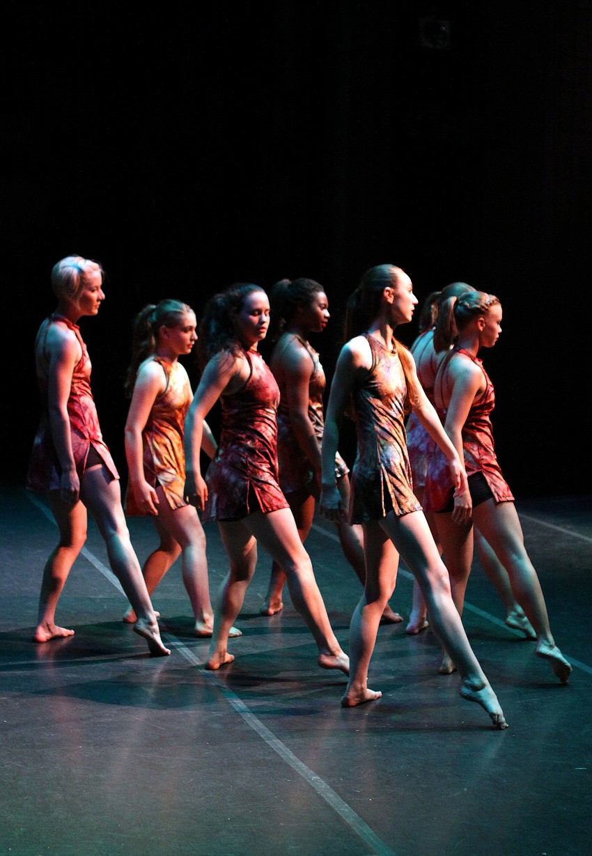 Camia Greenâ€™s piece â€œMitosisâ€.