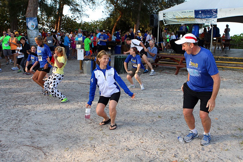 Following the run, many of the participants had fun dancing to the music played by the DJ.