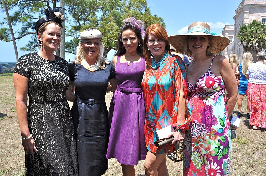 Melanie Puccini, Kim Niemann, Michelle Peluso, Renee Phinney and Jenn McAlister