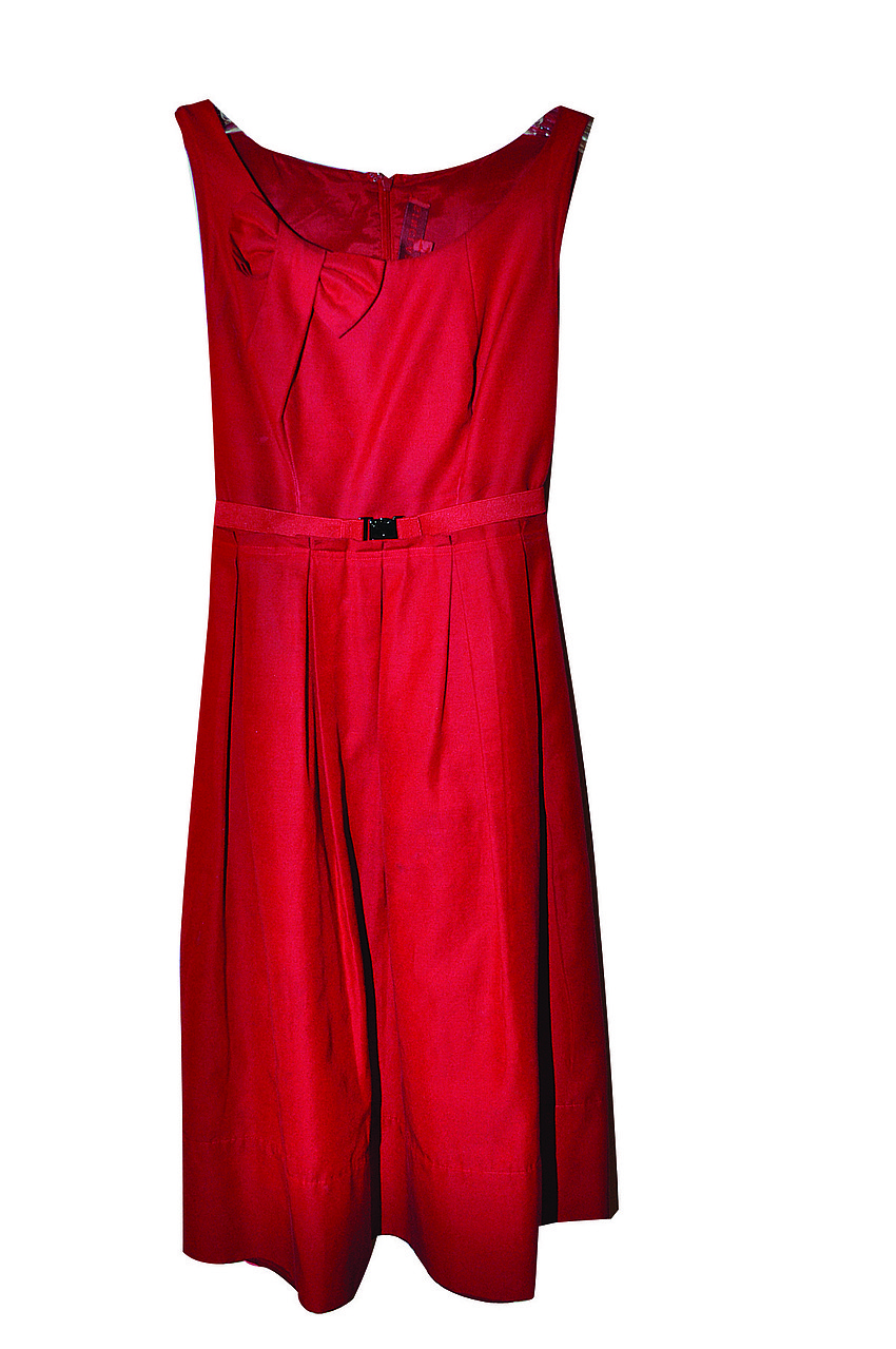 SINCLAIR
<br><br>
â€œMy Kate Middleton red dress. When you want to feel like a prim English roseâ€¦â€