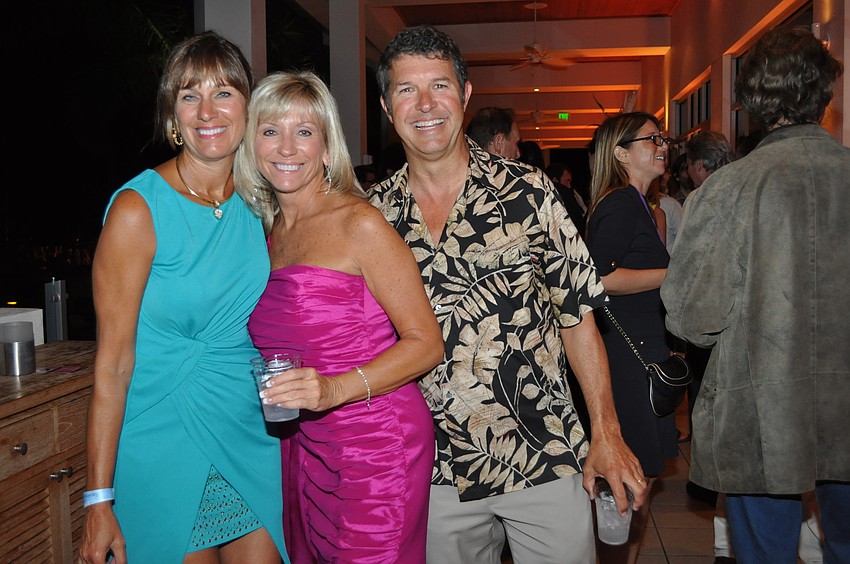 Sue Tankersley with Bev and Greg Lange