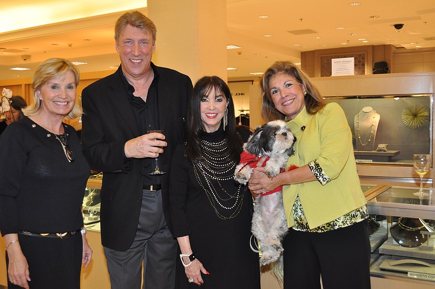 Brenda Terris, David Rovine, Co-Chairwoman Wendy Resnick, Denise Mei and Suzie