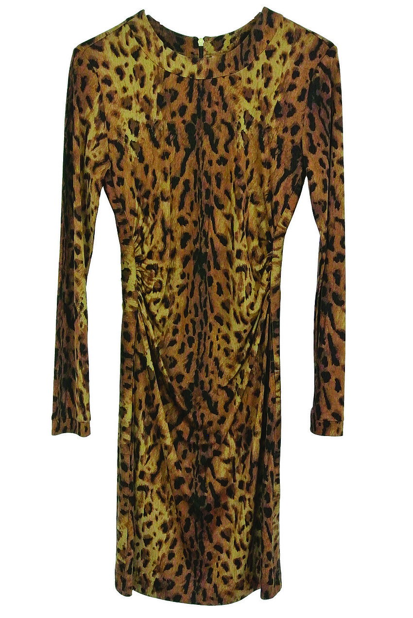 TORY BURCH LEOPARD DRESS
<br><br>
â€œI saw it at the International Mall in Tampa, tried it on and it fit so great that my mom bought the same one.â€