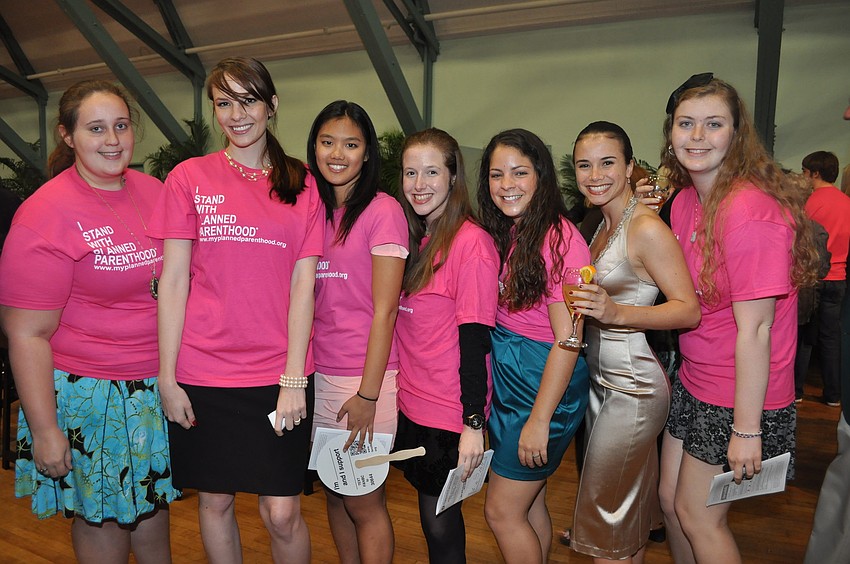 Jillian True, Lauren Brenzel, Alyssa Sonchaiwanich, Emma Wolin, Lynn Gusman, Bianca Beebe and Amanda Bragg