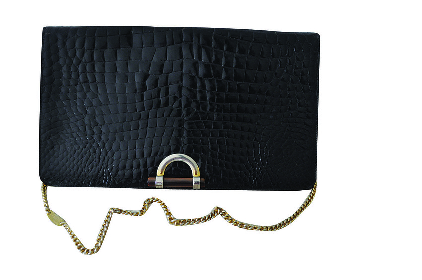 VINTAGE LANVIN CROCODILE BAG
<br><br>
â€œI found this in a local thrift store for $6 â€” much less than what itâ€™s actually worth.â€