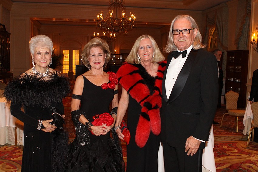 Frances Vitale, Gail Briley and Annette and Bill Lloyd