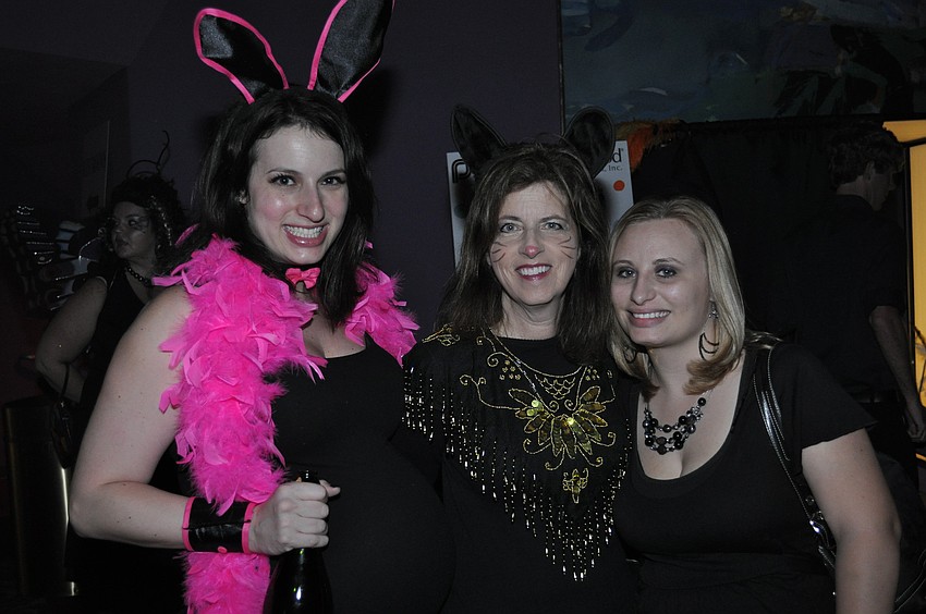 Co-Chairwoman Kyla Weiner with Judith and Julia Yaeger