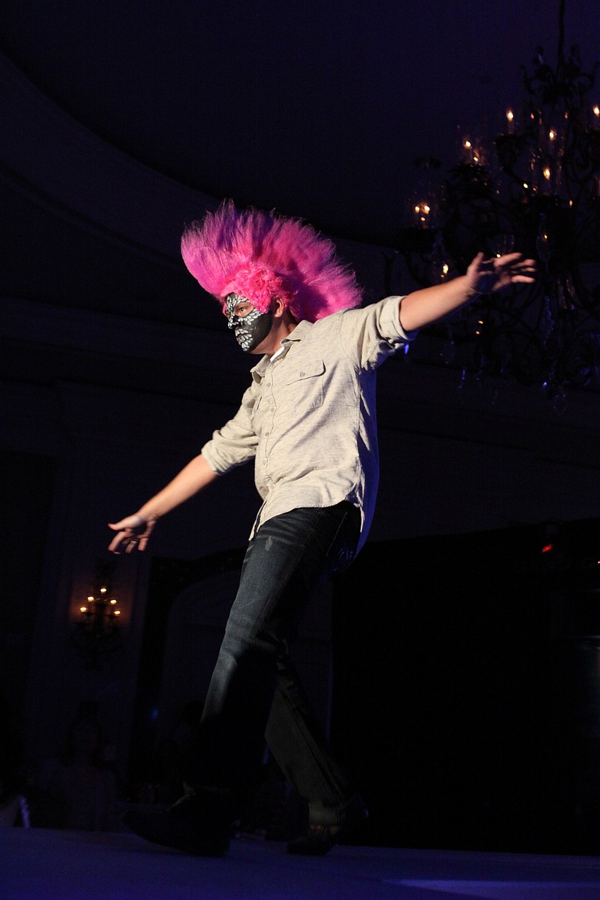 Models walked the runway in fashions by Shore, Banana Republic, Cache, Gap Kids, Martin Freeman and Sarasota Bride.