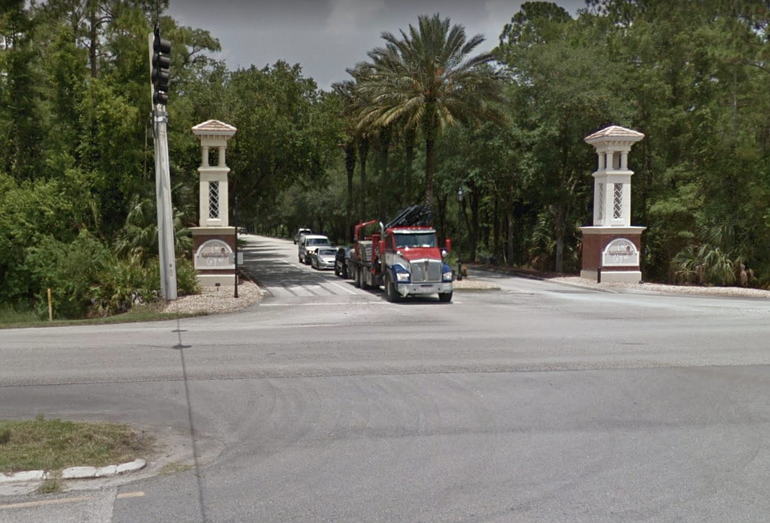 Like this entrance, the Bay Drive extension would exit onto U.S. 1. Photo from Google Maps