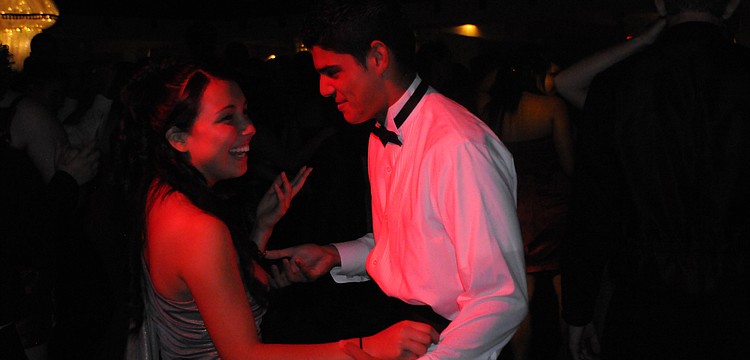 Sophomore Arely Bonilla and senior Sebastian Ramirez danced the night away.