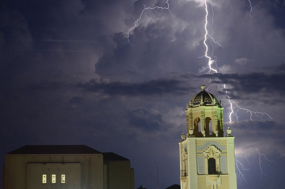 Jared Serfozo submitted this photo, taken behind the Sarasota Courthouse looking east.