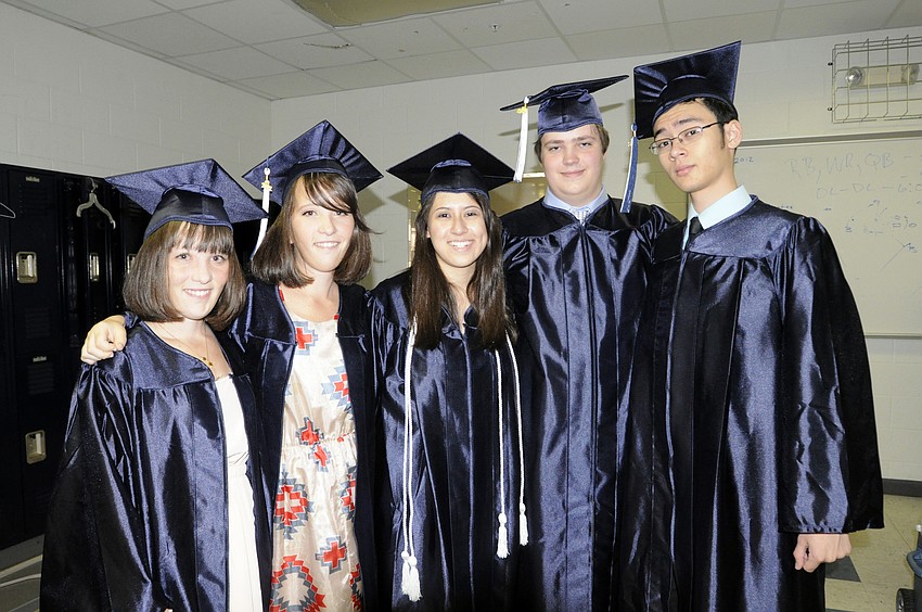 Christina Pierce, Amanda Pierce, Kristen Navarro, Landon Maxey and Jon Greer
