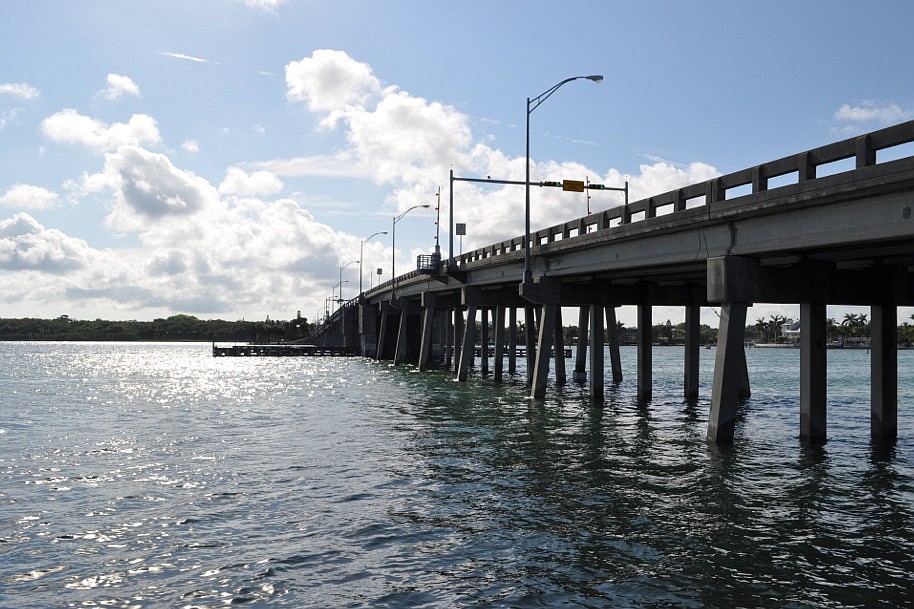 Construction begins on the Siesta Key north bridge tomorrow. Lane closures will take effect Monday, June 11.