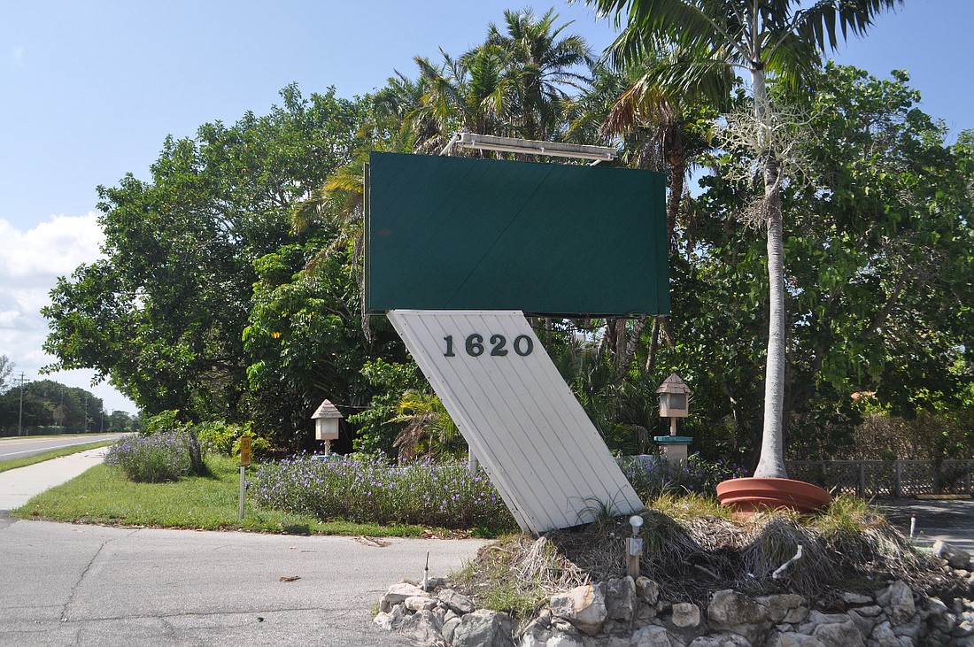 The Colony Beach & Tennis Resort has been closed since August 2010.