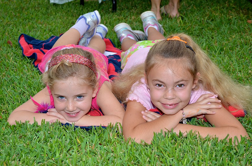 Rachel Ward and Samantha Summerlin