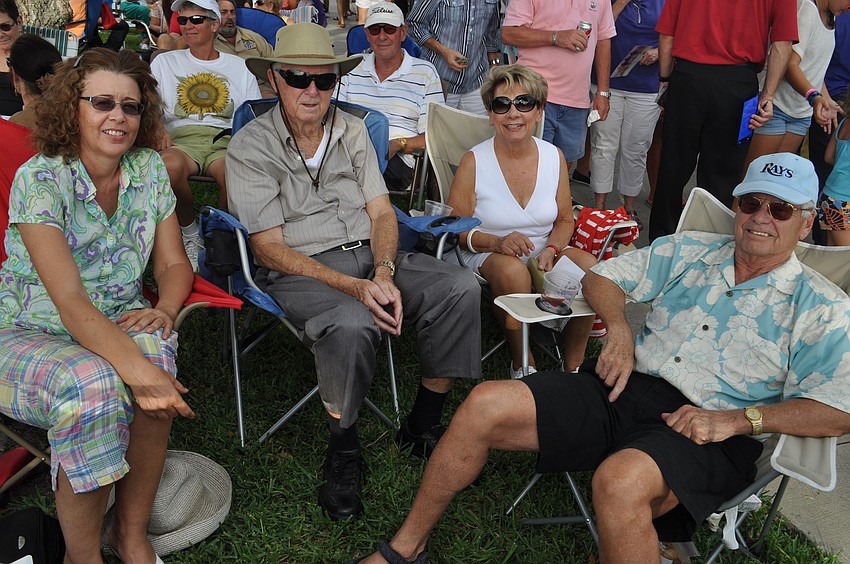 Laura Haw, Kelly Engleland, Maryann and Denny Bloomer