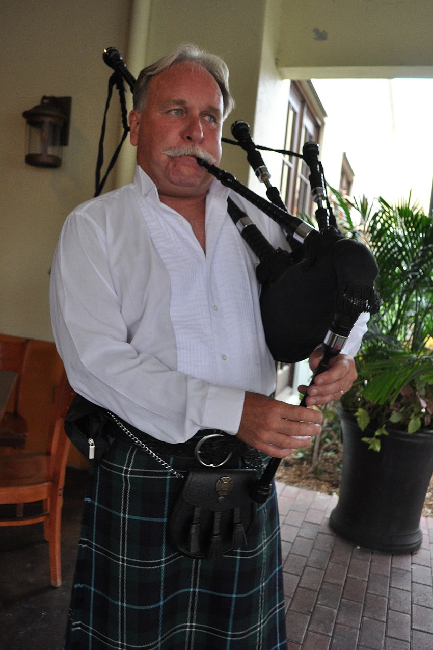 Bagpiper Kevin O'Neill provided live entertainment.