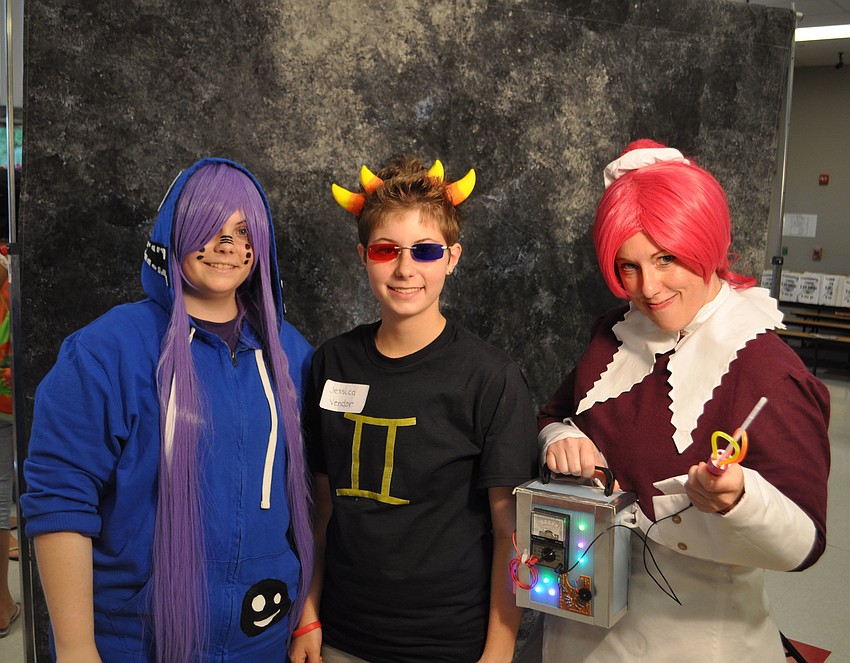 Megan and Jessica Rath with Nienna Nir