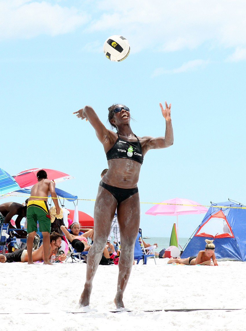 Chibuzo Aguocha serves up the ball.