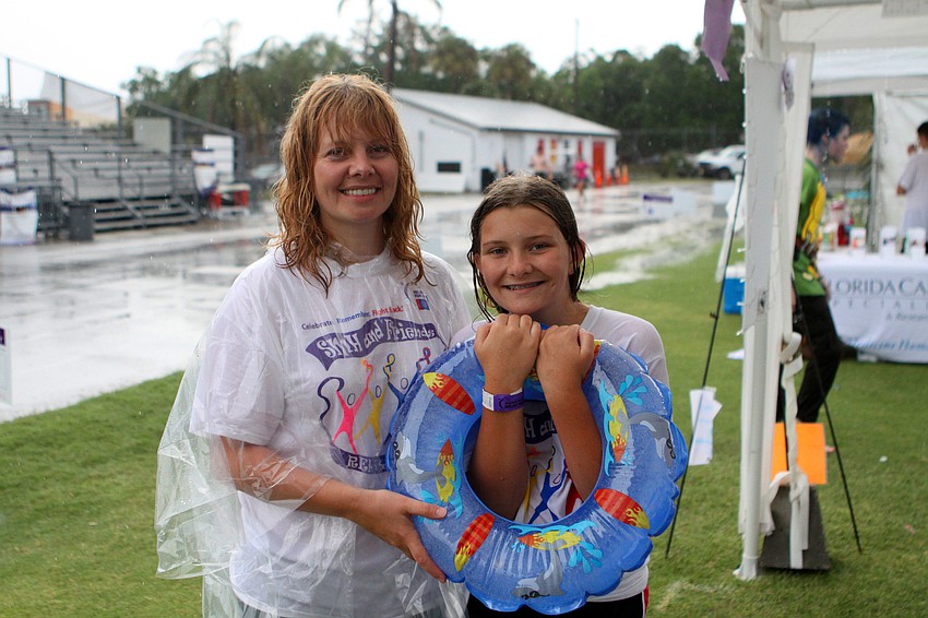 Carrie Ottlinghaus with her daughter, Samantha, 11.
