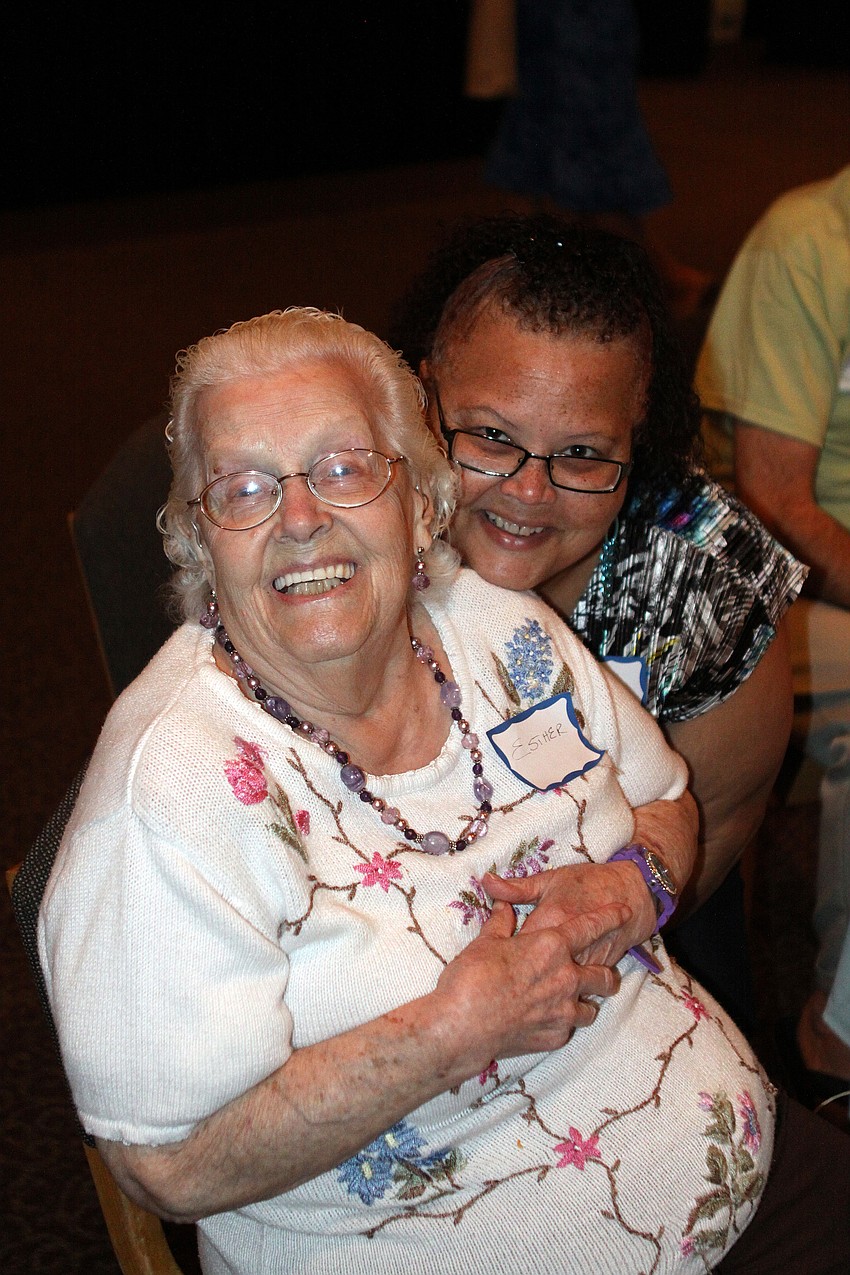 Anne Richards poses with her mother, Esther, who was the second-longest survivor with 63 years.