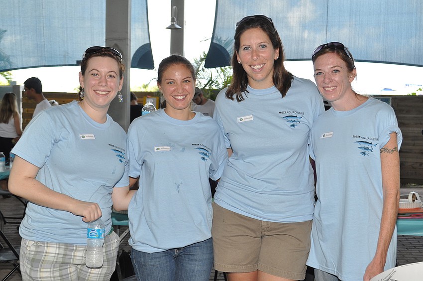 Cassie Friedman, Maya Sullivan, Rebecca Dean and Nancy Hopkins with Sarasota Young Professionals Group volunteer for the day