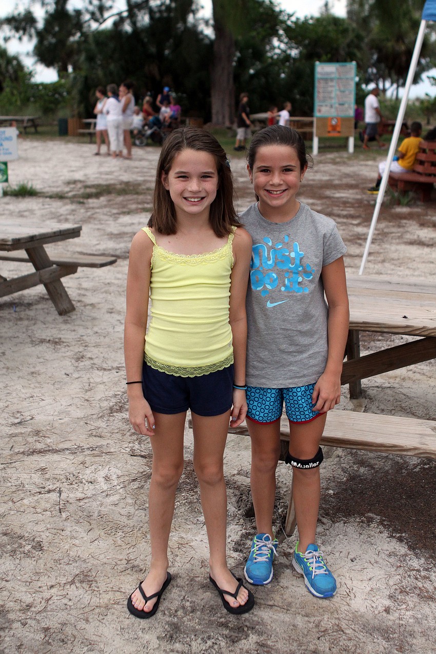 Rylee Carey, 9, and Greycen Miller, 9