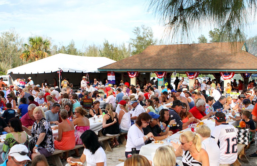 Hundreds of people enjoyed themselves at the Siesta Key Chamber of Commerce VIP Party, Wednesday, July 4, at the Siesta Key Public Beach Pavilion.