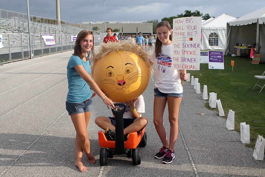 Briana Easter, 15, Katy Mixon, 16, and Allison Schnathman, 16, of Riverview Students Against Cancer.