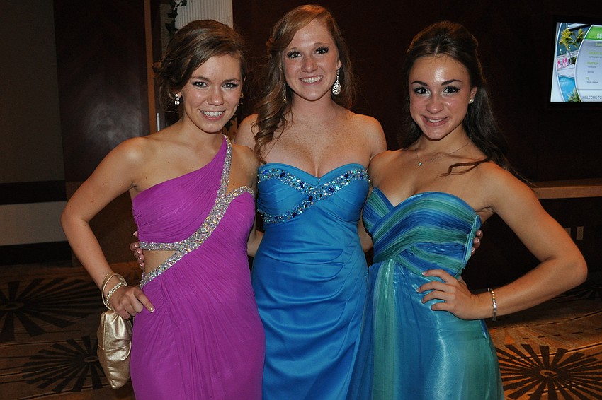 Kelsey Knutson, Amanda Johnson and Gabrielle Palmeri