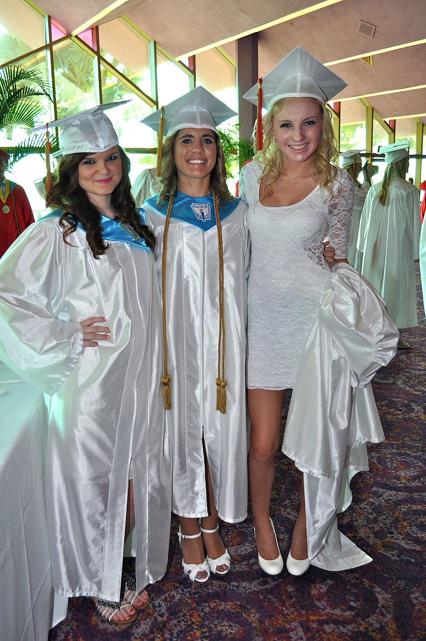 Nicole Nicholson, Erika Gress and Seri Sipe