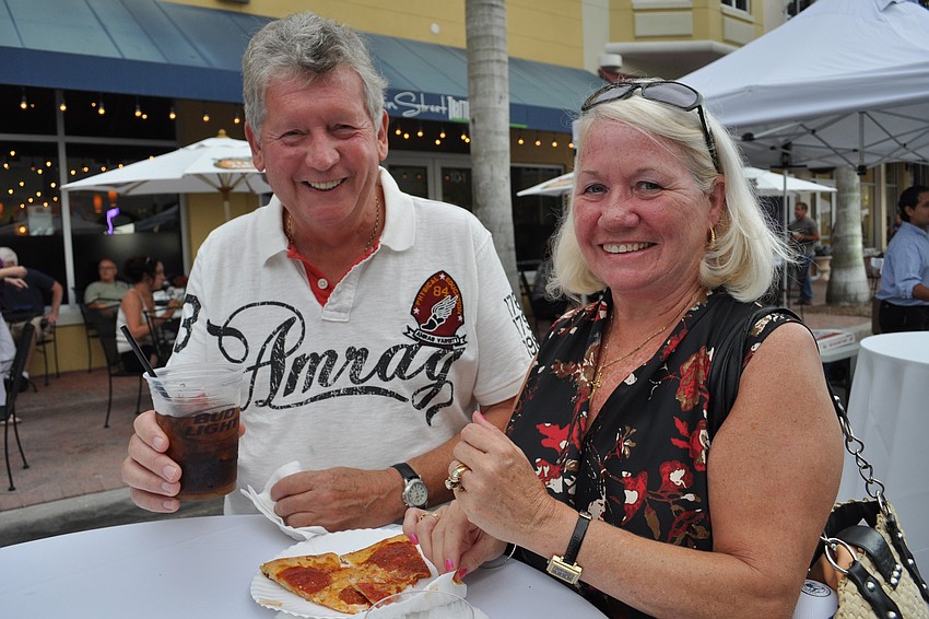 John and Margaret Sannachan enjoyed dinner outside.