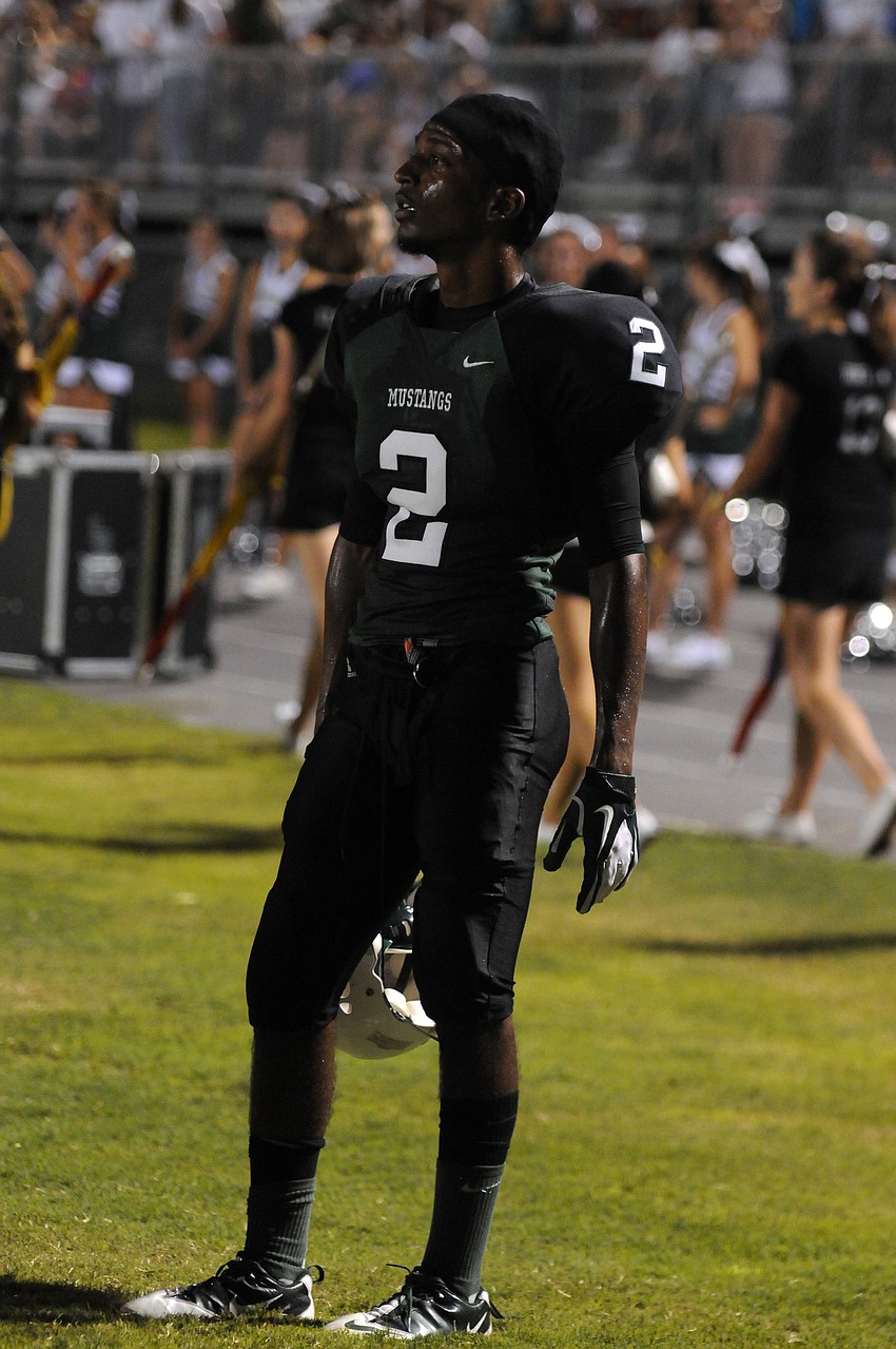 Lakewood Ranch senior cornerback Ki-Jana Brown watches as the offense tries to put together a drive.